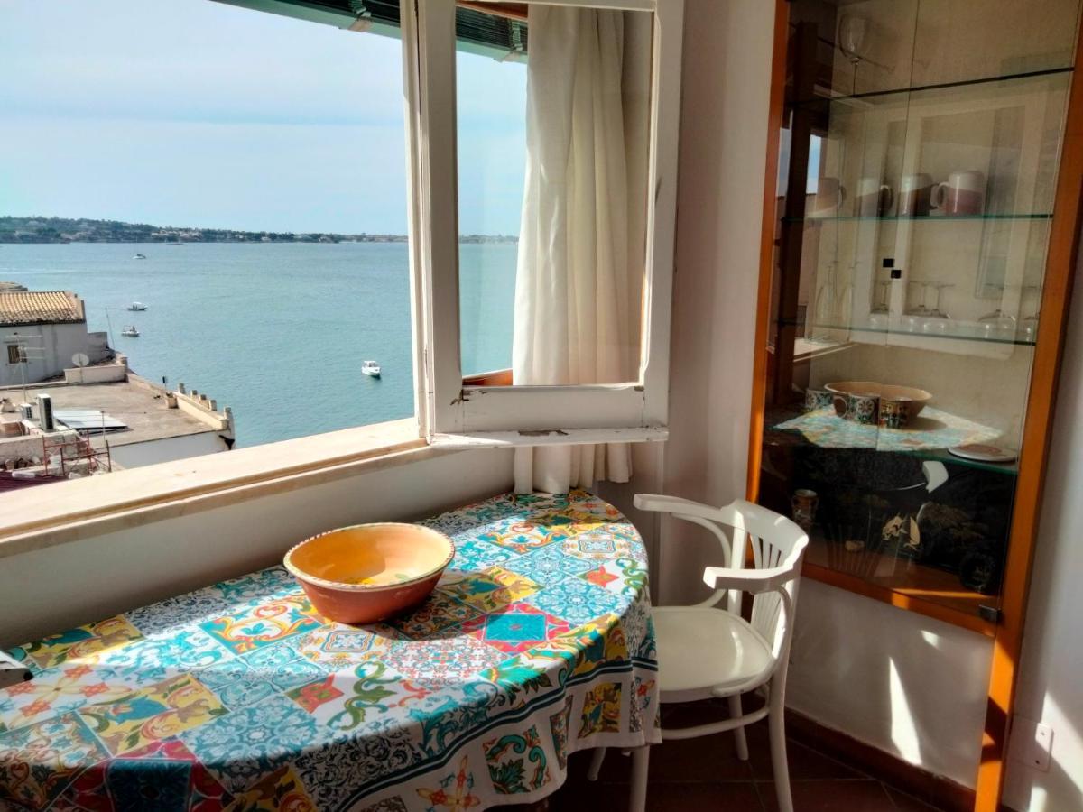 Terrazza Sul Mare Attico "Alfeo E Aretusa" Syrakusa Exteriör bild